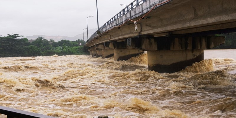 Giấc mơ nước đục ngầu điềm báo về chuyện tình cảm